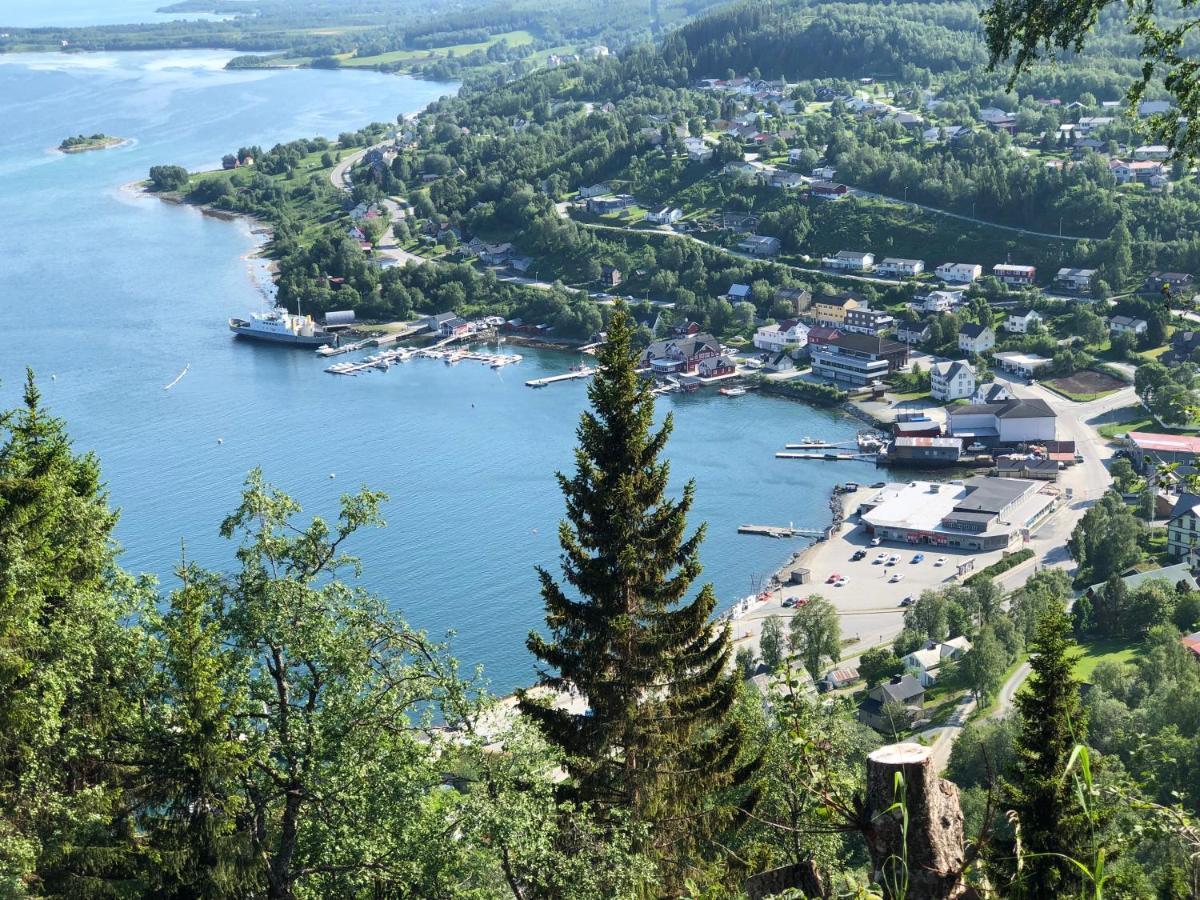 Aaroybukt Guesthouse Aroybukta Kültér fotó